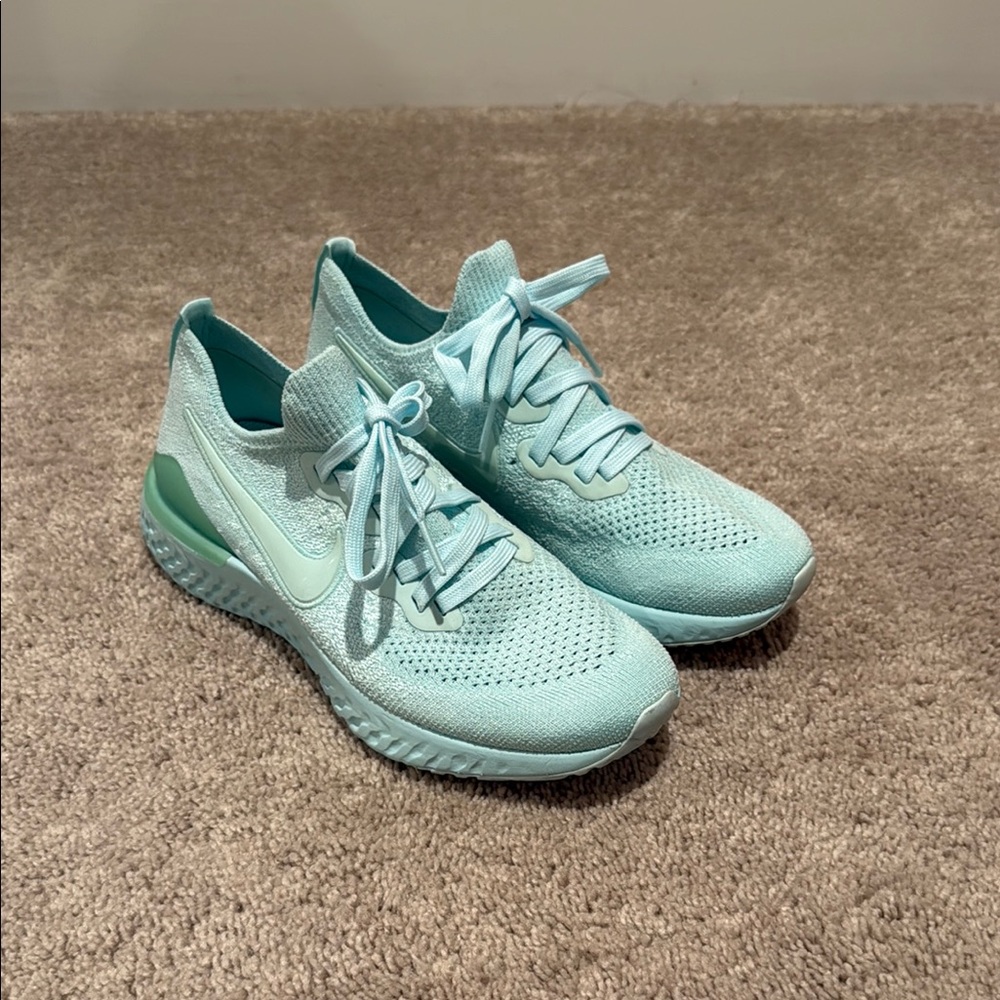 Nike Women's Light Blue Running Shoes